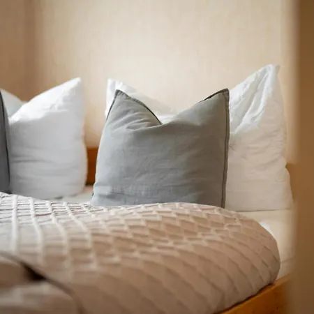 Strandallee 16 Mohnblume