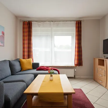 Strandallee 16 Mohnblume *